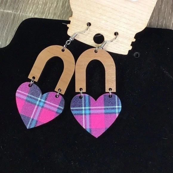 Plaid heart earrings (9jj) - Picture 2 of 2